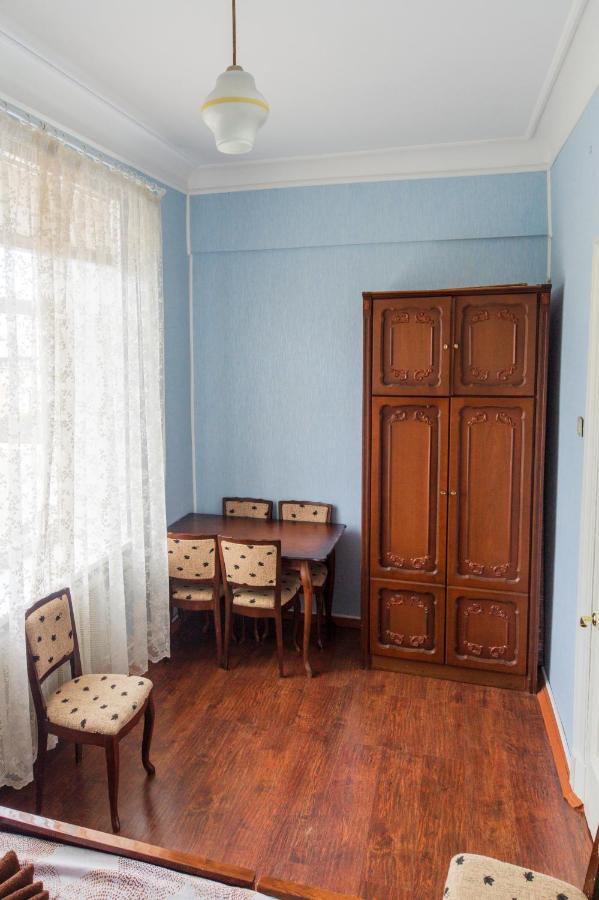 Квартира По Улице Большая Васильковская 92 Kyiv Exterior photo