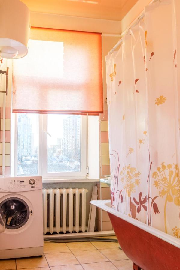 Квартира По Улице Большая Васильковская 92 Kyiv Exterior photo